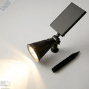 Luminária de Foco Externa com Painel Solar de 1ª Linha